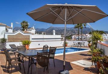 Villa pour 10 Personnes dans Urbanización Punta Lara, Nerja, Photo 2