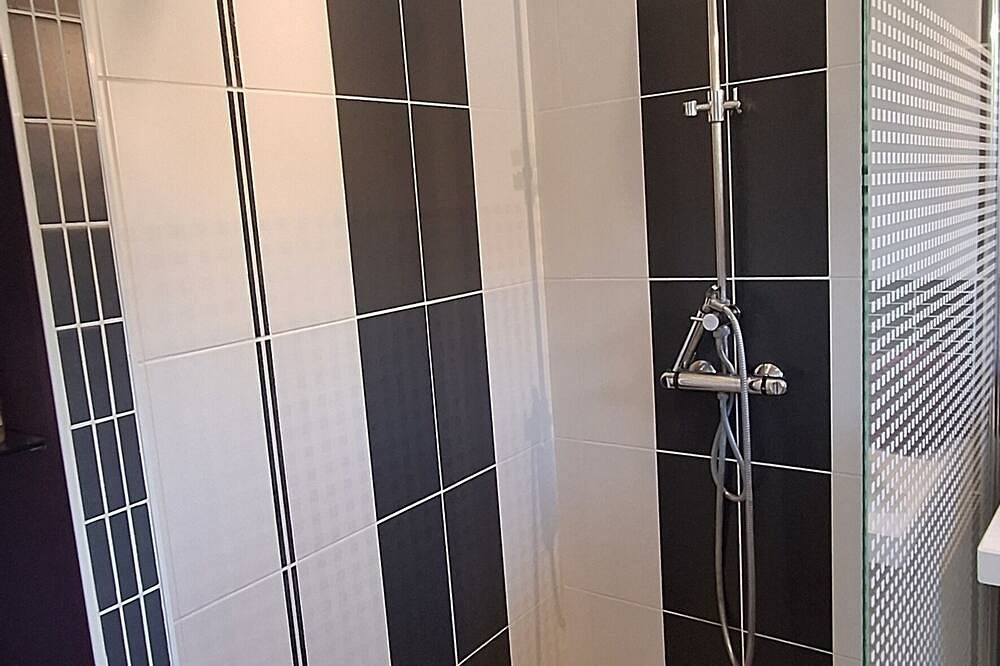 Chambre d'hôtes indépendante dans maison charentaise in Saint-Augustin, Côte de Beauté