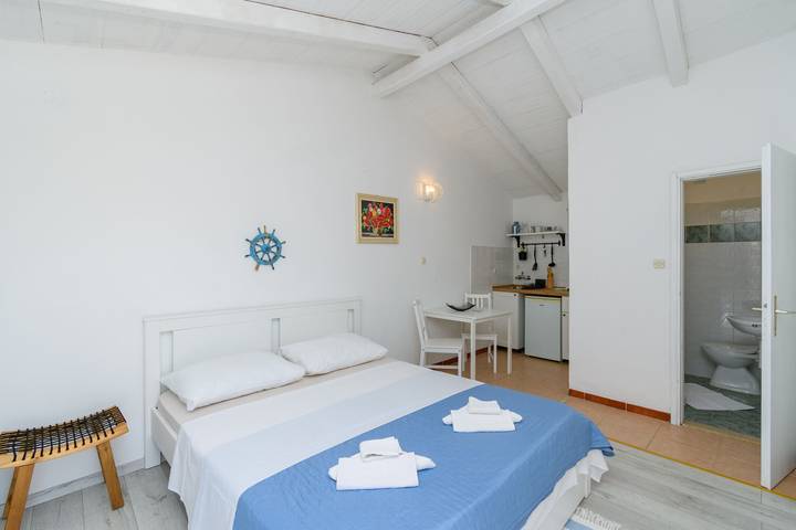 Studio für 2 Personen, mit Terrasse in Lopar - 2