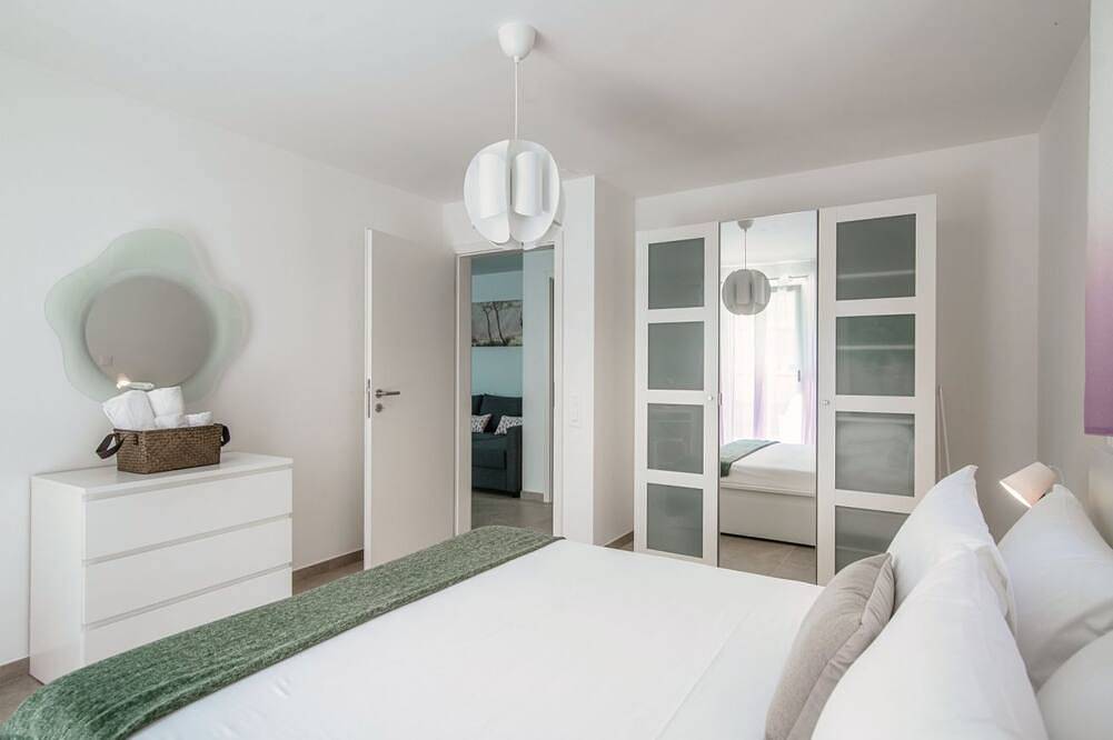 Ganze Wohnung, Neue Zweizimmerwohnung inmitten der Moesano-Täler (Cama 1) in Piani di Verdabbio, Cama