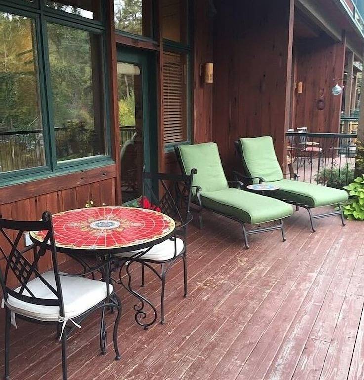 Ganze Wohnung, Übernachten Sie in Montana - Condo am Ufer des Swan River in Bigfork, Flathead Nationalwald