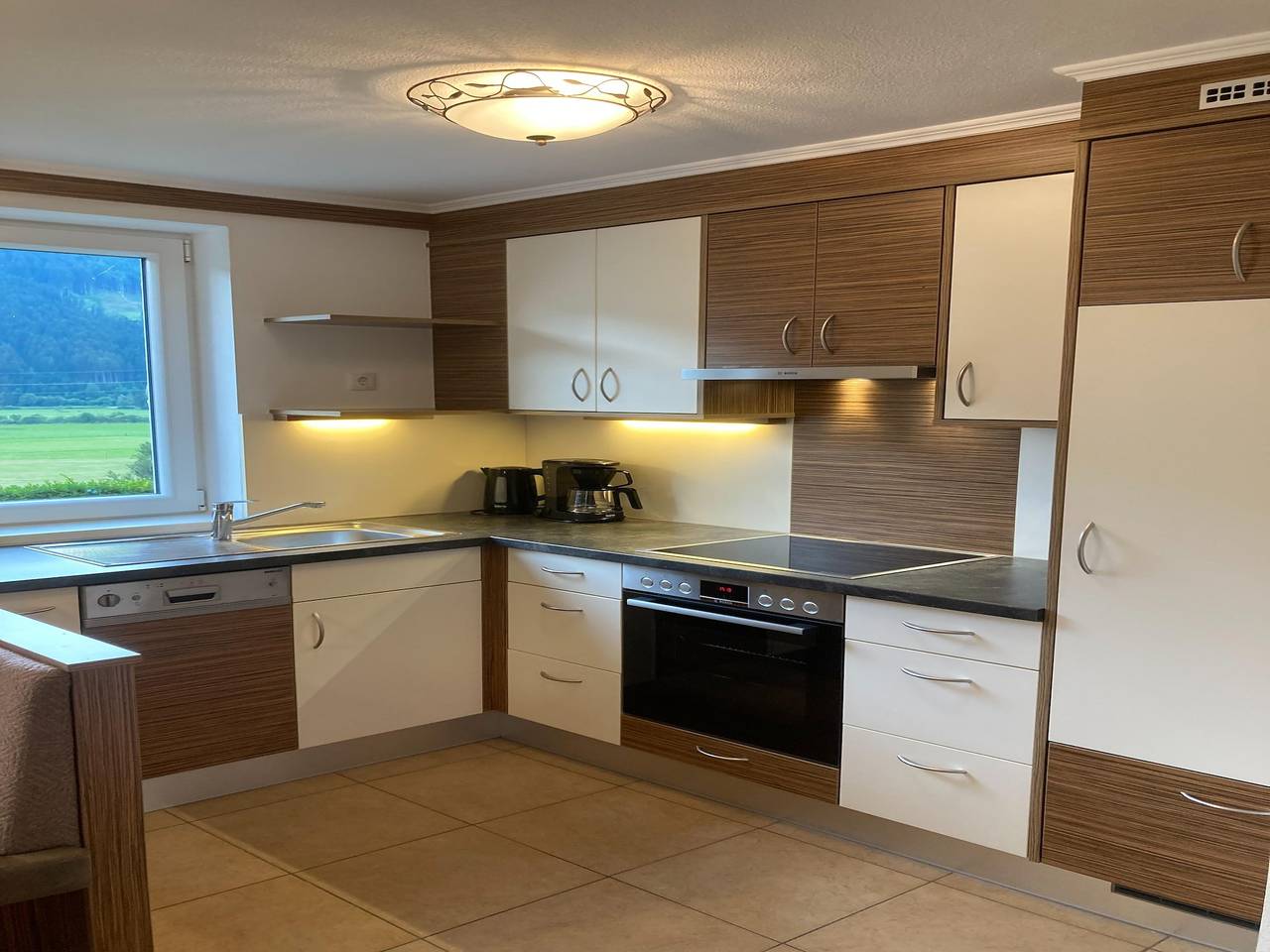 Geheel appartement, Appartement in Mittersill met terras in Mittersill, Pinzgau