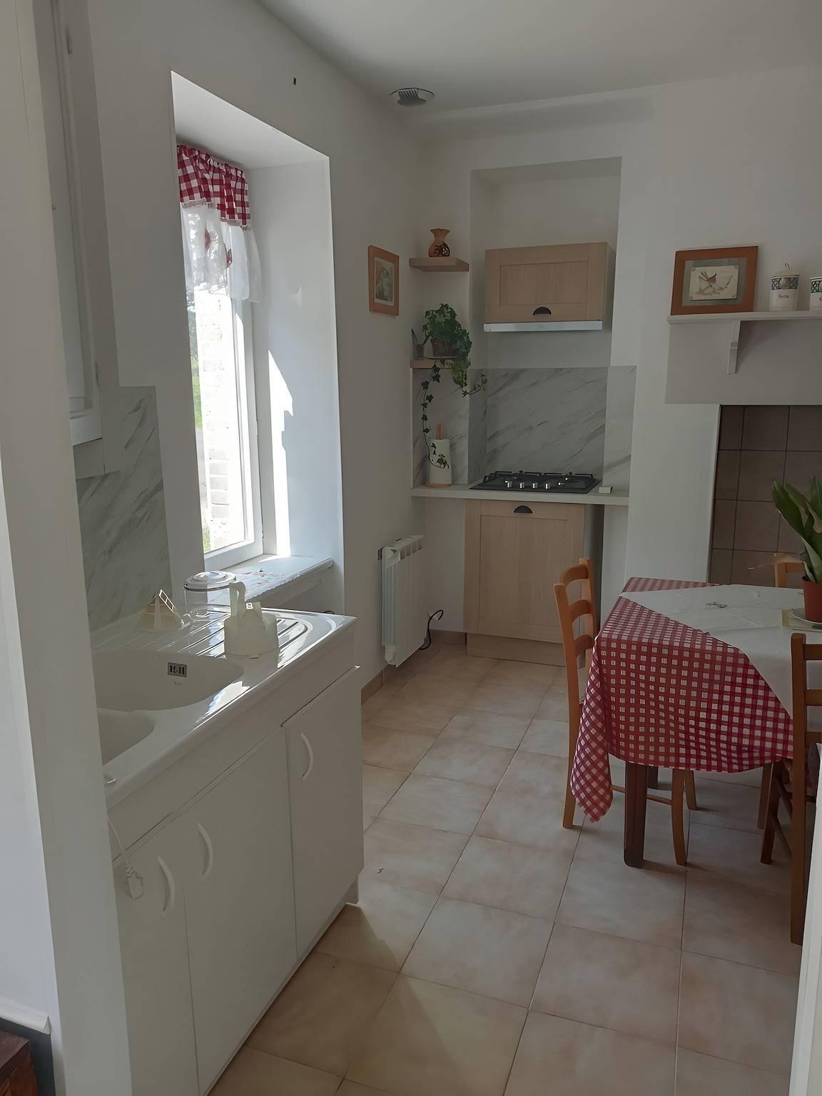 Holiday Home “La Sablière” with Private Garden in La Porcherie, Limoges region