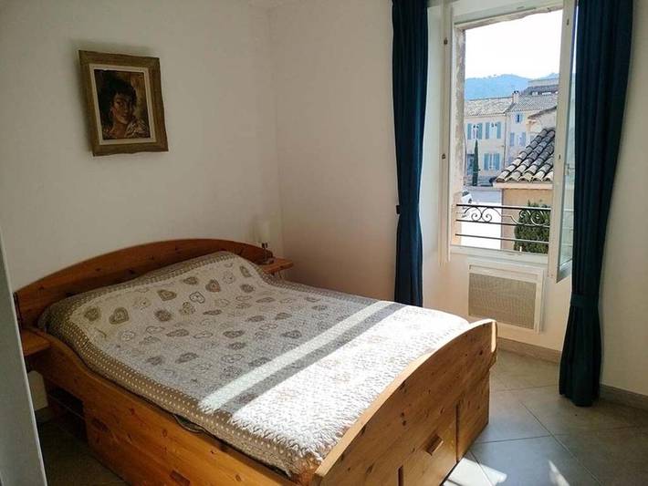 Gîte pour 4 personnes, avec vue et terrasse à Charleval - 2