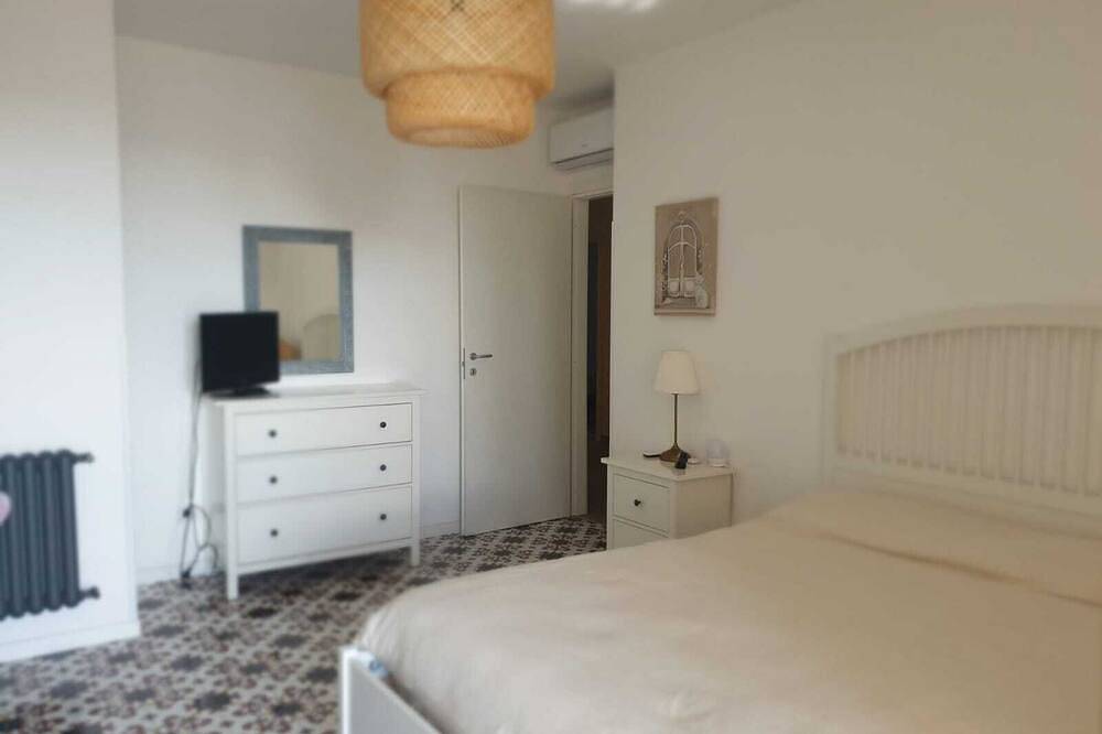 Luxury Holiday House Front Of Sea Formia Vindicio in Formia, Latina Province