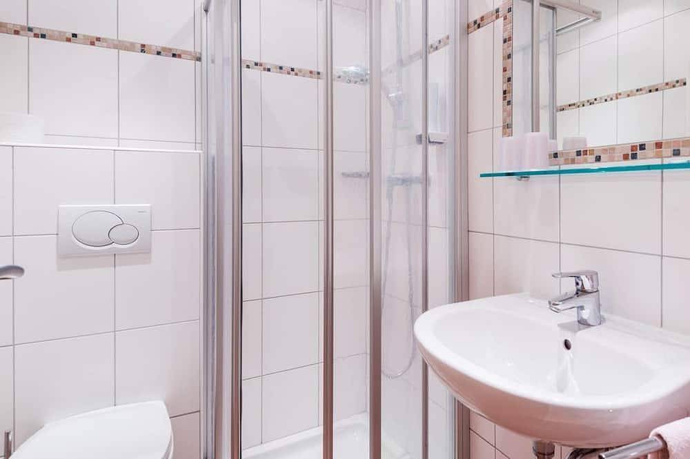 Large double room with shower, Wc - Das Martell, Hotel-Pension in Sankt Johann im Pongau, Ski Amadé