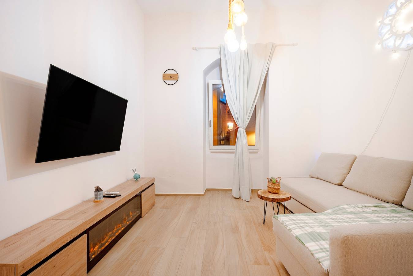 Entire apartment, Apartment 'Dimora Oreste' with Private Terrace, Wi-Fi and Air Conditioning in Bari, Bari Province