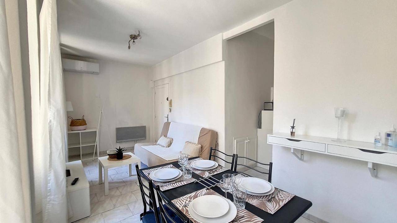 Appartement entier, One-Bedroom Apartment in Avignon, Vaucluse