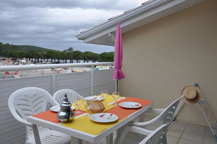Gîte pour 4 personnes, avec jardin dans Maubuisson
