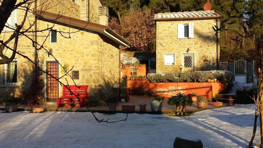 Appartamento intero, Appartamento 'Il Fienile Di Penelope' con vista sulle montagne, Wi-Fi e aria condizionata in Marliana, Provincia di Pistoia