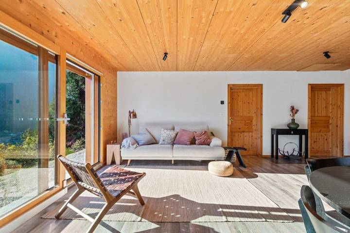 Gîte pour 4 personnes, avec vue et terrasse dans Vissoie