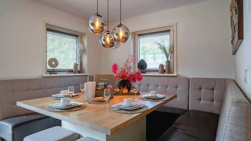 Ferienhaus für 9 Personen, mit Sauna und Garten sowie Whirlpool auf Texel - 4