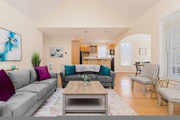 Vacation Rental for 10 Guests in Virginia, USA, Picture 4