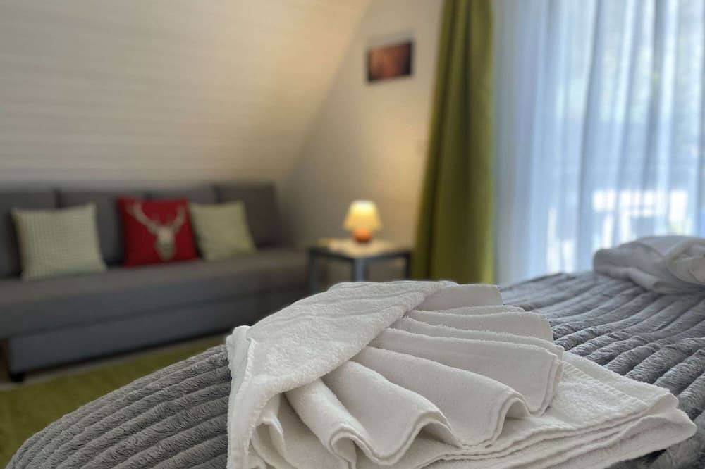 Ferienhaus Hirschle -Sauna, Hunde, 3 Schlafzimmer, 8 Personen in Alpirsbach, Kinzigtal
