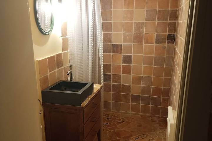 Gîte pour 2 personnes, avec jardin, animaux acceptés à Plovan - 4