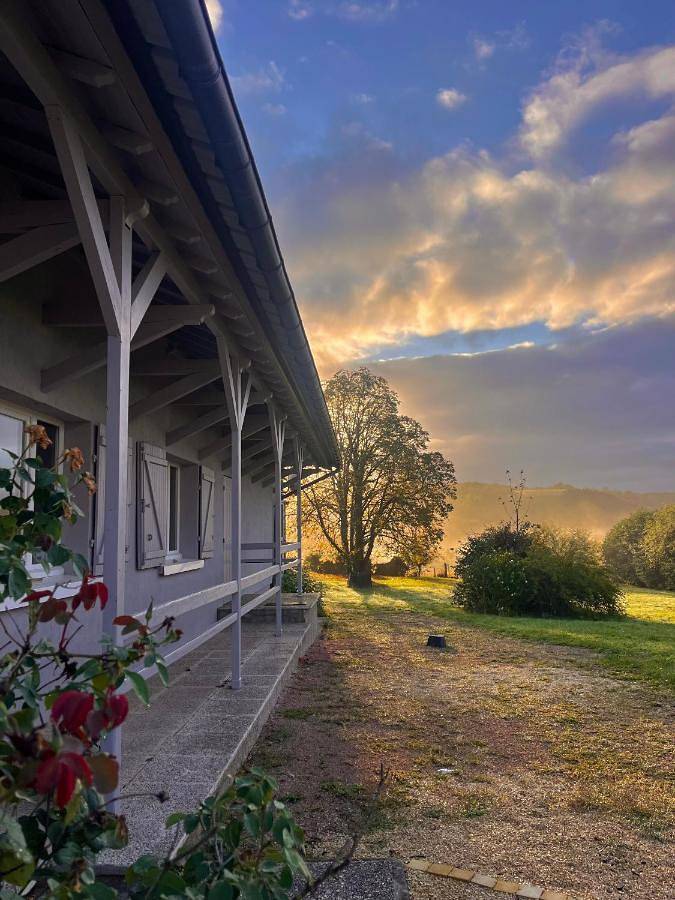 Location de vacances pour 10 personnes, avec vue ainsi que terrasse et jardin, animaux acceptés à Le Vernet - 2