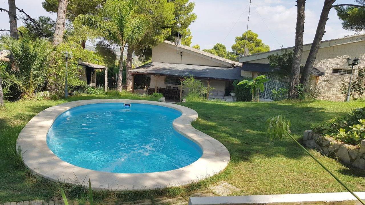 Four-Bedroom House in Turís, Province de Valence
