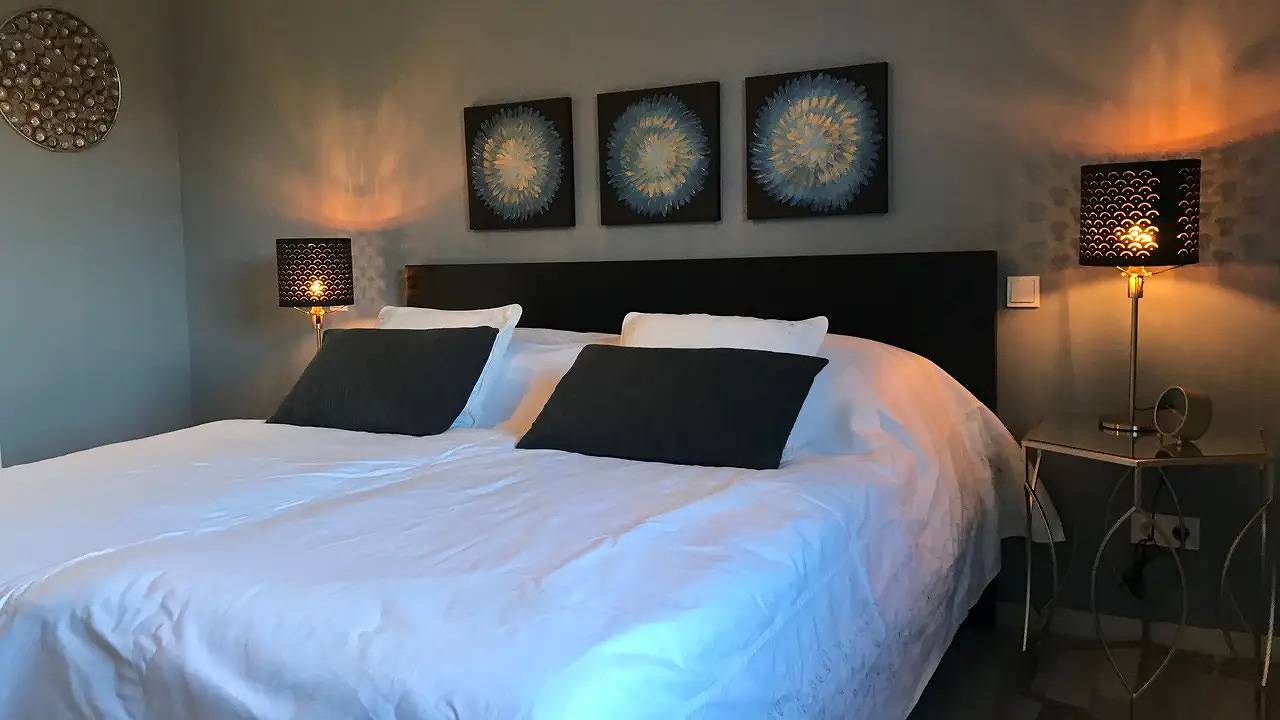 Entire holiday apartment, Holiday apartment for 5 people with terrace in Vinningen, Landkreis Südwestpfalz