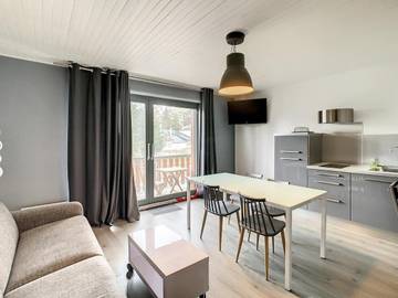 Gîte pour 4 personnes, avec balcon dans Office De Tourisme La Toussuire