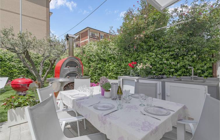 Casa vacanza per 10 persone con terrazza in Antonio, Civitanova Marche