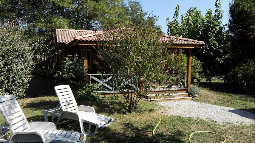 Chalet pour 4 personnes, avec piscine ainsi que terrasse et jardin en Ardèche - 4