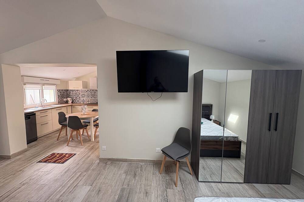 Maison dans quartier résidentiel calme proche forêt dans la vallée de chevreuse in Magny-les-Hameaux, Parc naturel régional de la Haute Vallée de Chevreuse