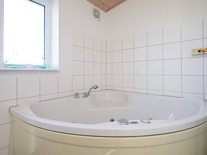 Ferienpark für 8 Personen, mit Terrasse und Whirlpool sowie Sauna und Pool, kinderfreundlich in Dänemark - 4