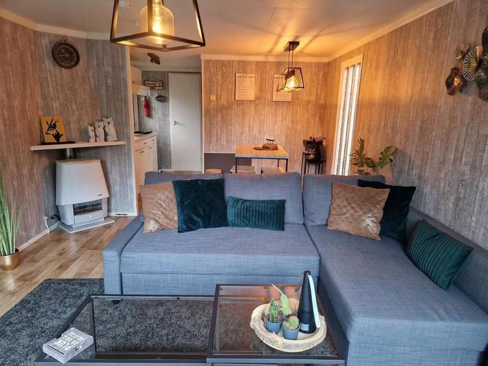 Glamping voor 4 personen, with Terras and Tuin as well as Uitzicht in Putten
