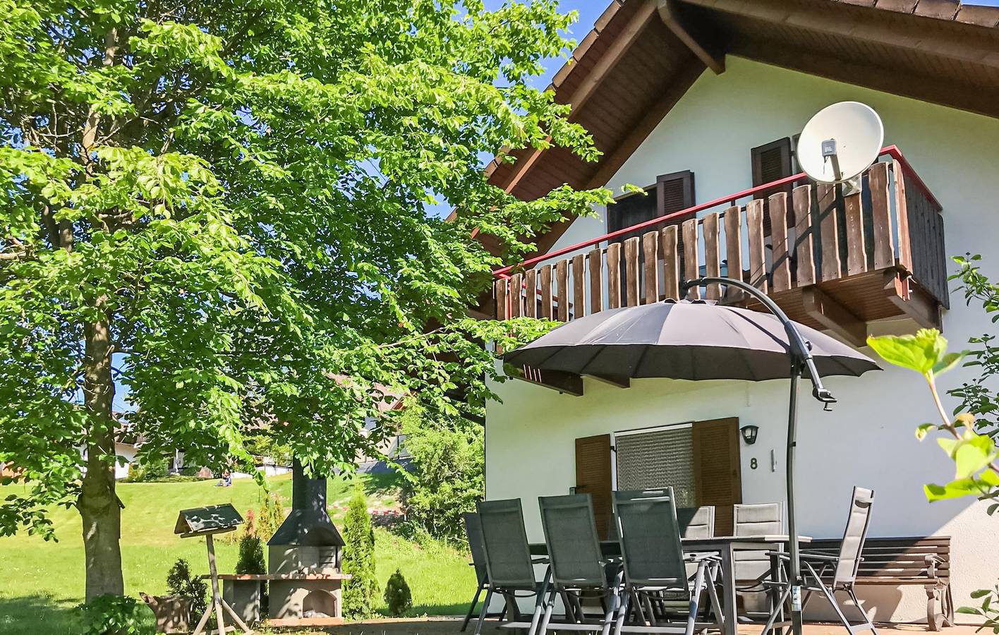 Appartement confortable avec terrasse et parking, à 2 km d'Ibra in Kirchheim, Massif du Knüll