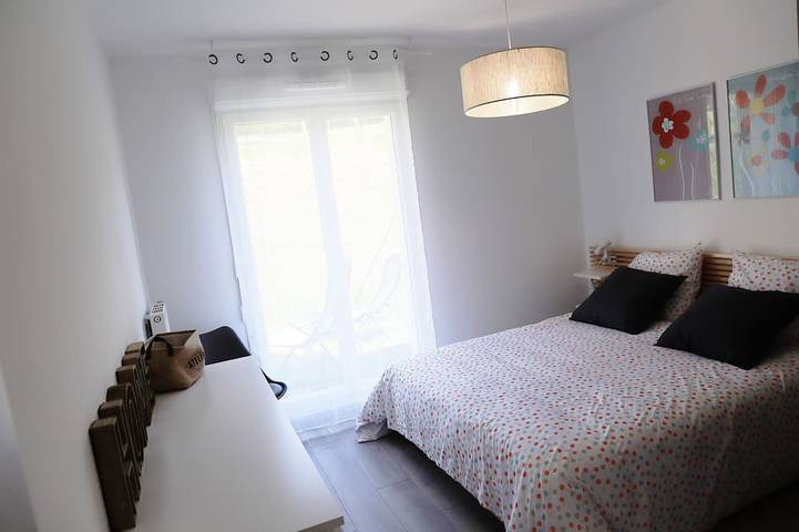 Gîte pour 4 personnes, avec jardin à La Balme-de-Sillingy - 3