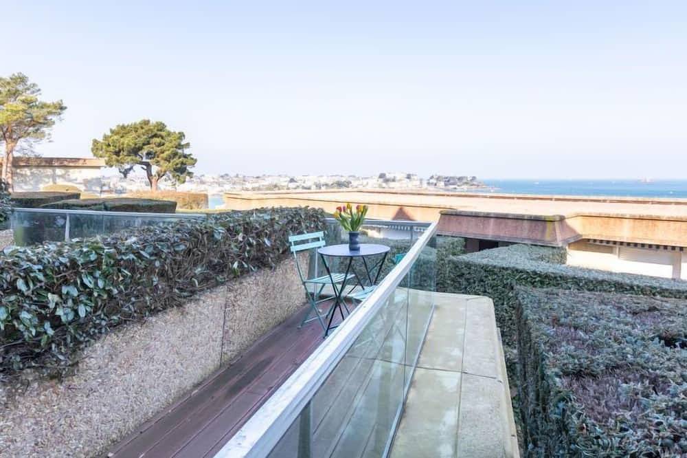 Entire apartment, Le Parc de La Ronceray by Interhome in Dinard, Saint-Malo region