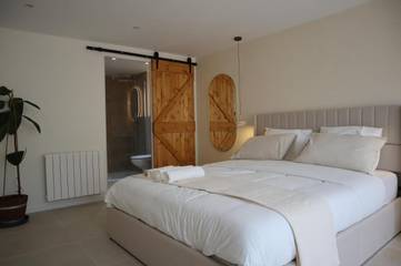 Gîte pour 2 personnes, avec terrasse à Meyzieu