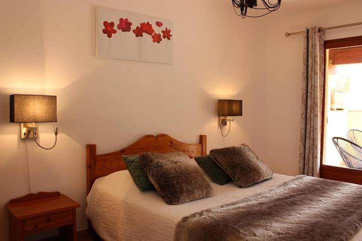 Location de vacances pour 4 personnes, avec piscine et balcon à Utelle - 2