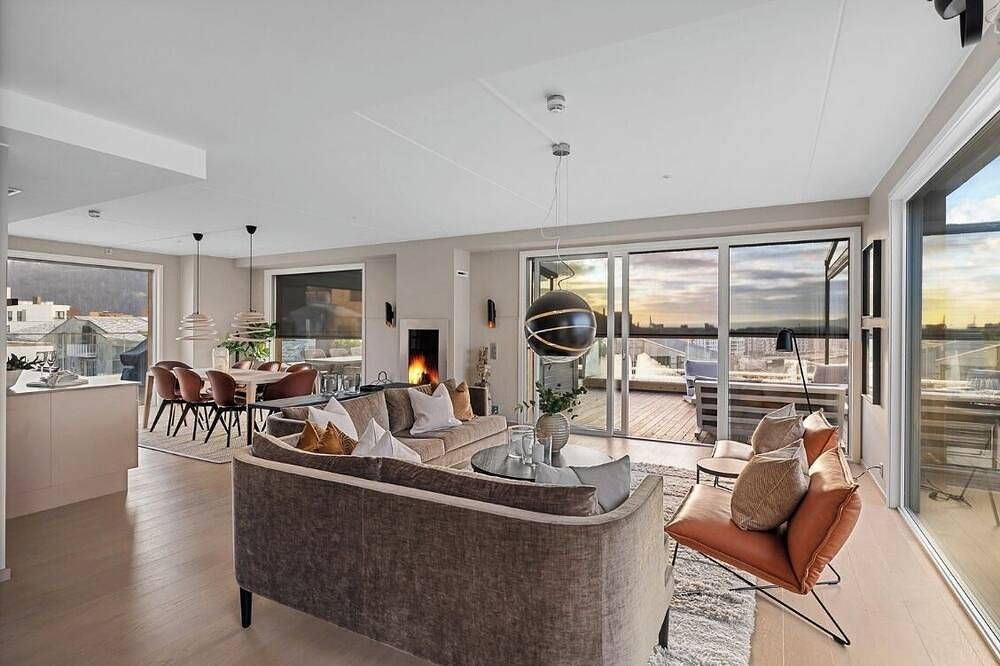 Ganze Wohnung, 3-Zimmer Penthouse im reizvollen Oslo, große private Terrasse, fantastische Aussicht in Gamle Oslo, Oslo