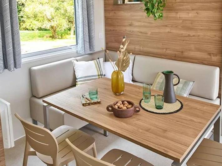 Location de vacances pour 6 personnes, avec terrasse et piscine, animaux acceptés à Concourson-sur-Layon