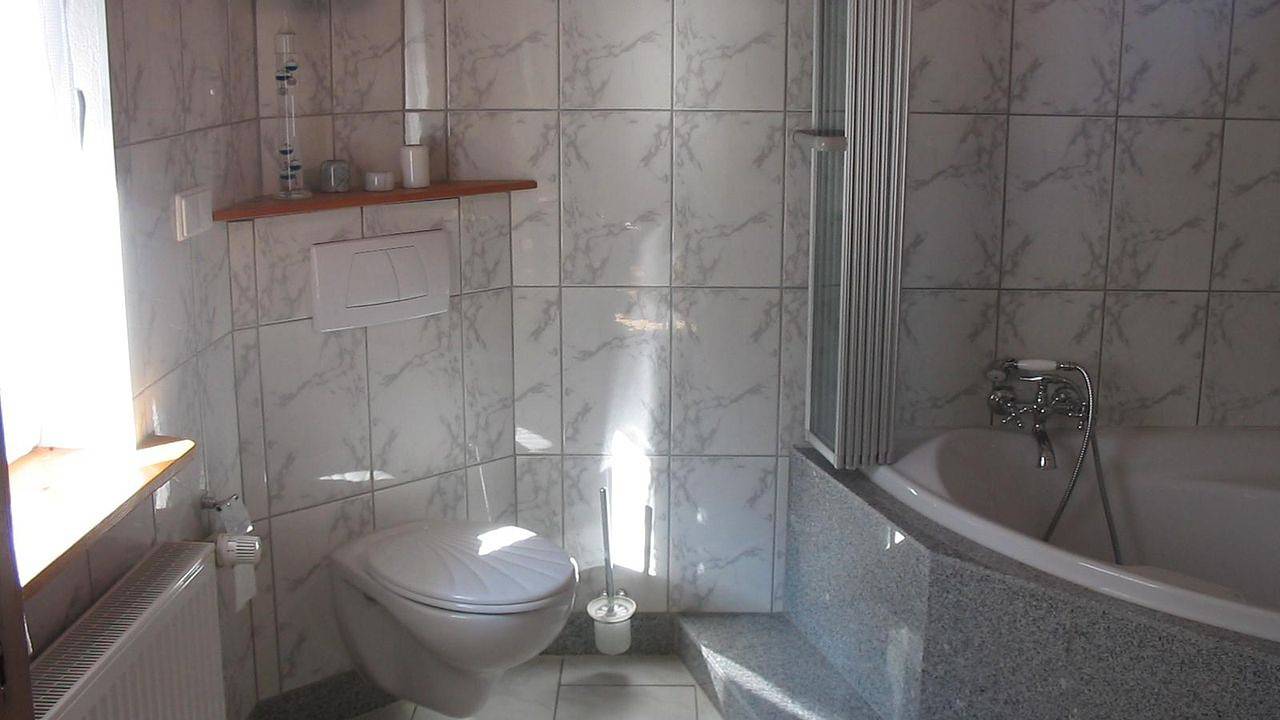 Ganze Ferienwohnung, Ferienwohnung für 6 Personen (90 m²) in Heuchelheim-Klingen in Heuchelheim-Klingen, Südliche Weinstraße