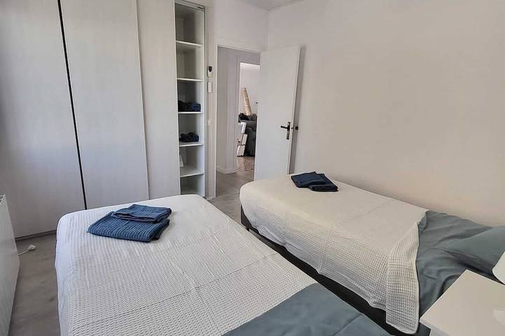 Charming villa with swimming pool, very well equipped and 900m from the beach in Torredembarra, Costa Dorada