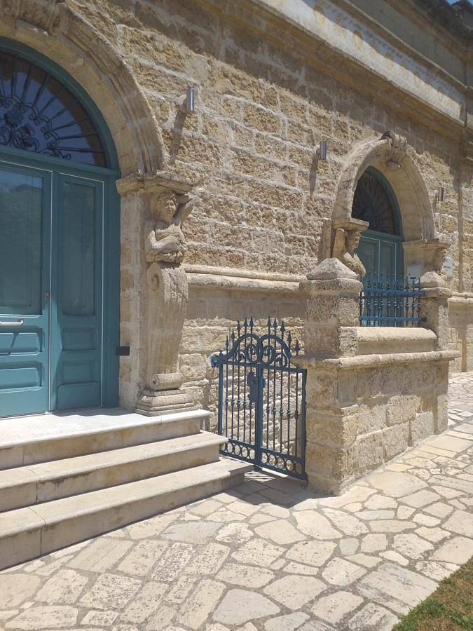 Porta Noa in Veglie, Provincia di Lecce