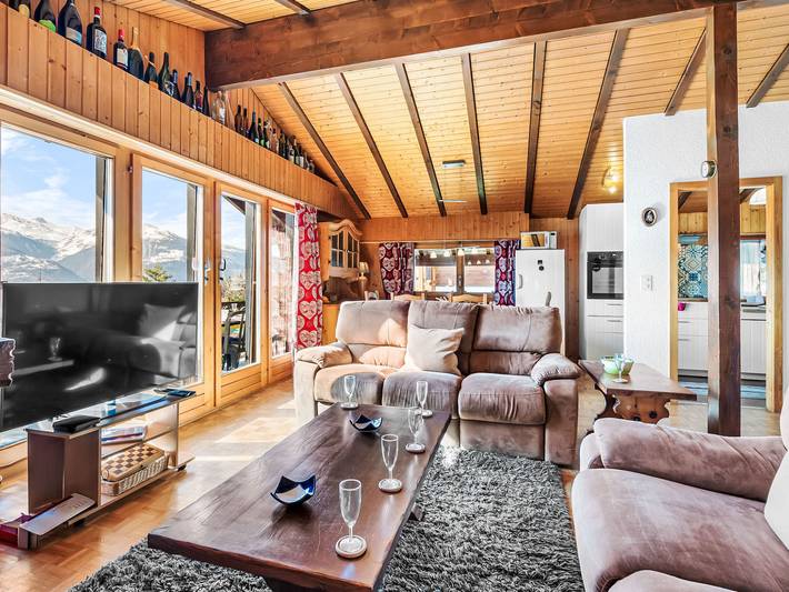 Location de vacances pour 6 personnes, avec jardin à Randogne - 2