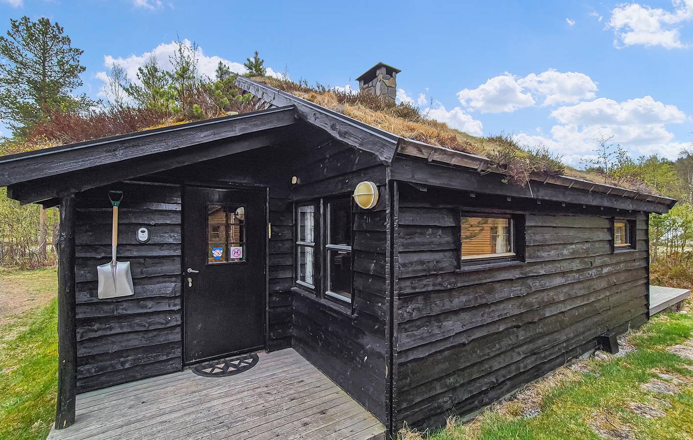 Ferienhaus für 8 Personen mit Garten in Sirdal