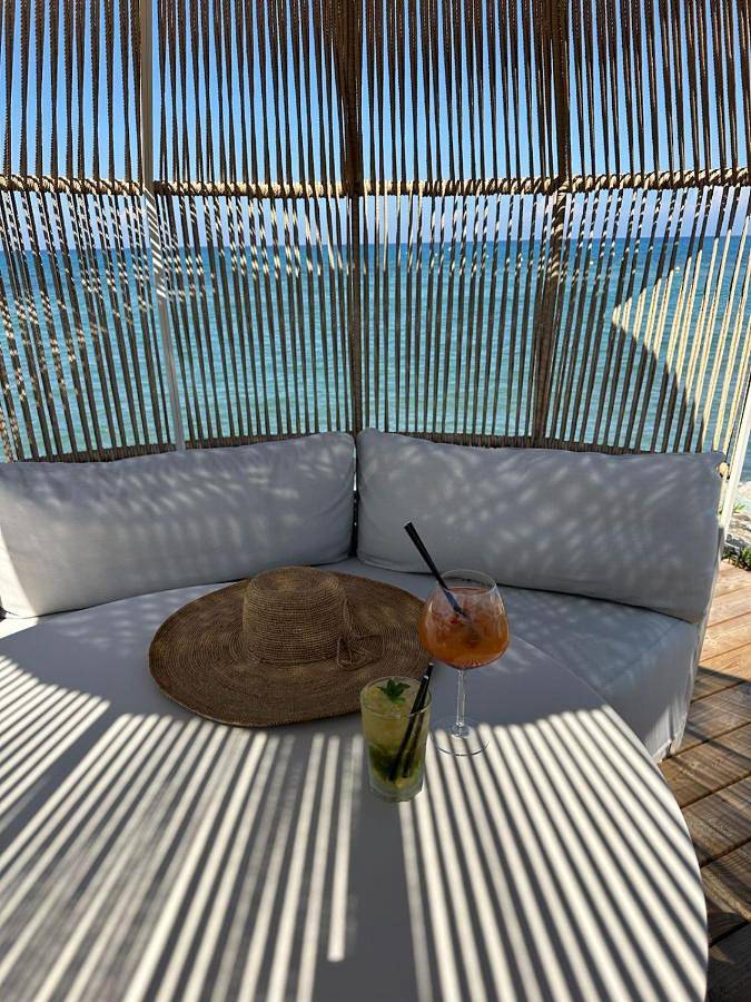 Hôtel pour 2 personnes, avec Terrasse et Jacuzzi ainsi que Jardin et Piscine à Biguglia - 2