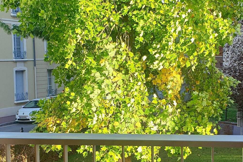 Entire apartment, Jules' Key in Saint-Germain-en-Laye, Yvelines