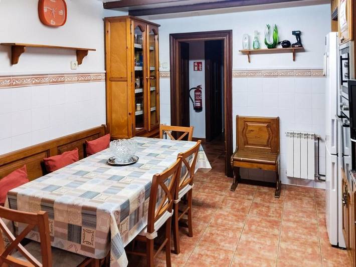 Casa rural para 10 personas, con terraza, Se admiten mascotas en Alfoz de Lloredo - 3