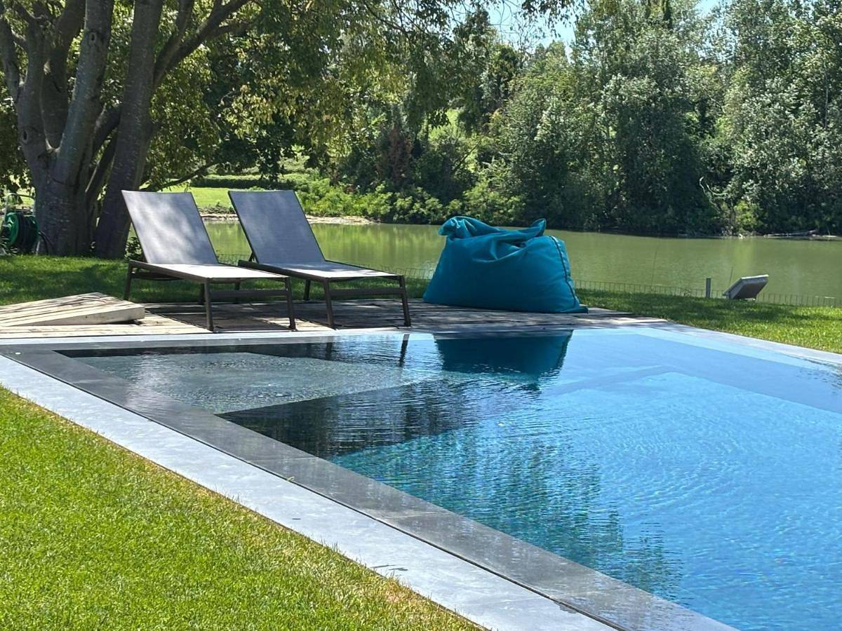 Double Room with Lake View in Castenaso, Prowincja Bolonia