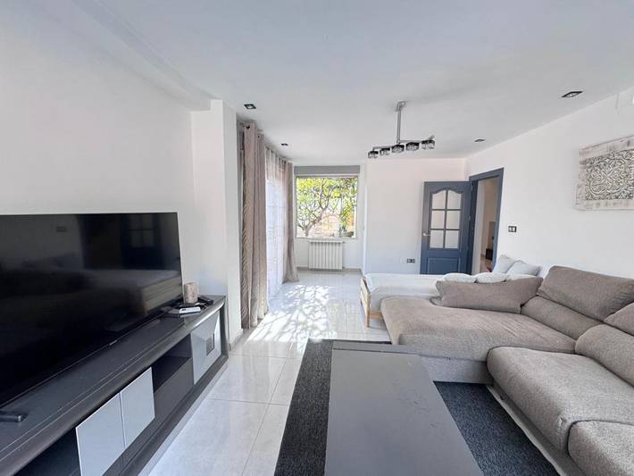 Villa pour 17 personnes, avec piscine ainsi que vue et terrasse, animaux acceptés à El Campello - 2