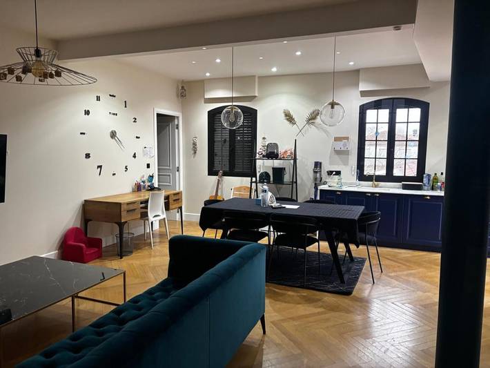 Location de vacances pour 8 personnes, avec Terrasse à Mérignac