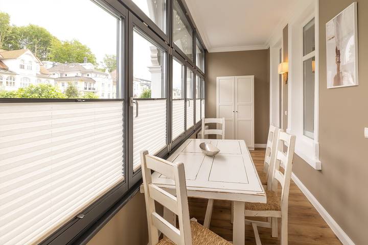 Apartamento vacacional entero, Haus am Meer FeWo Spatzennest in Strand Sellin, Sellin