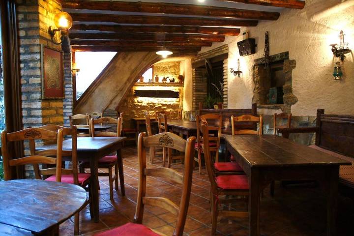 Gîte pour 3 personnes, avec jardin à Adahuesca - 2