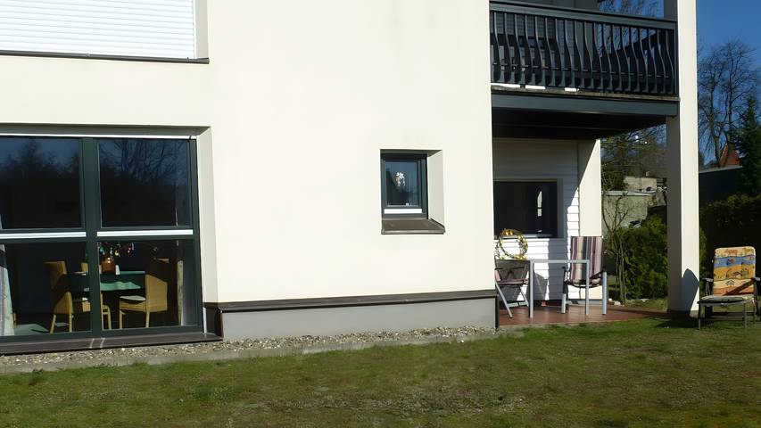 Ganze Wohnung, Apartment „Koserow Seebad, Lindenstraße 18“ mit privater Terrasse, Garten & WLAN in Koserow, Bernsteinbäder