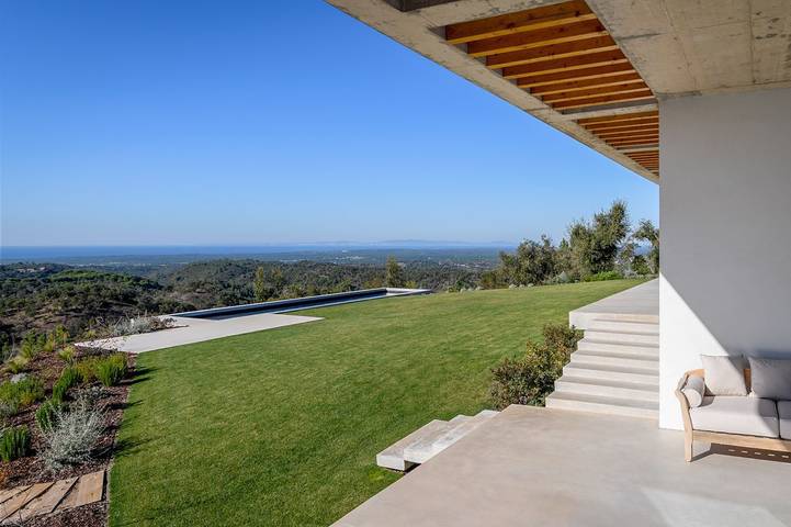 Casa de férias para 12 pessoas, com terraço e jardim em Santiago do Cacém